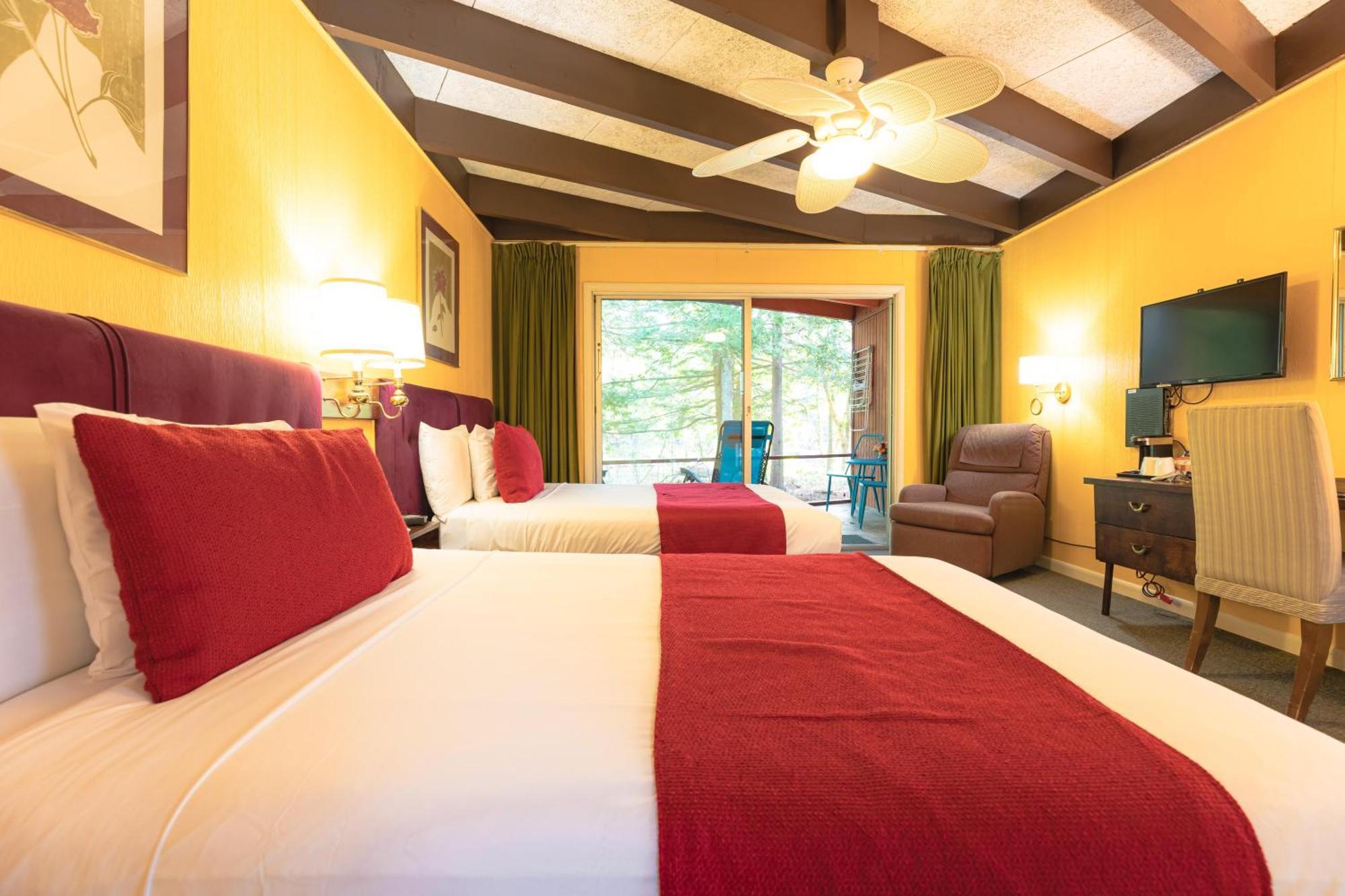 Motel Long Lake And Cottages Habitación foto