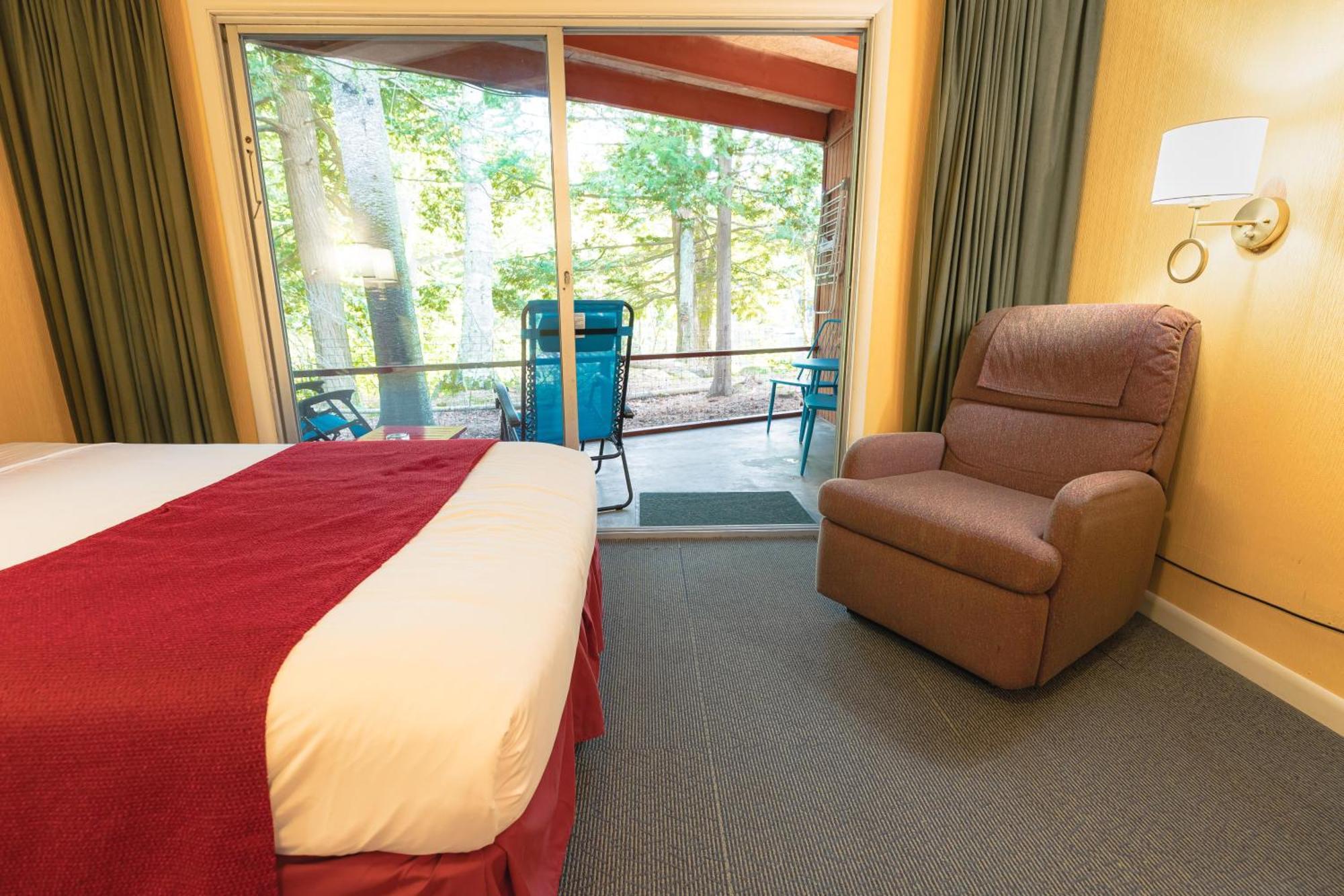 Motel Long Lake And Cottages Habitación foto